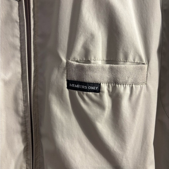 Members Only Vintage Beige Full Zip Up Jacket, Size Small (Unisex) - Picture 4 of 11